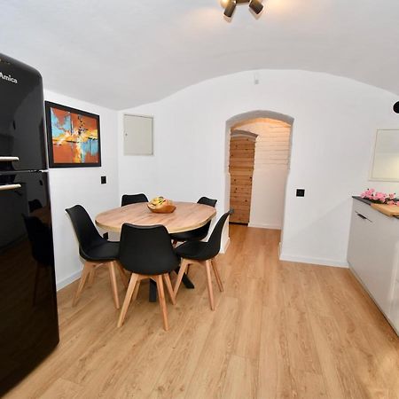 Krakow Family Nest Apartment ภายนอก รูปภาพ