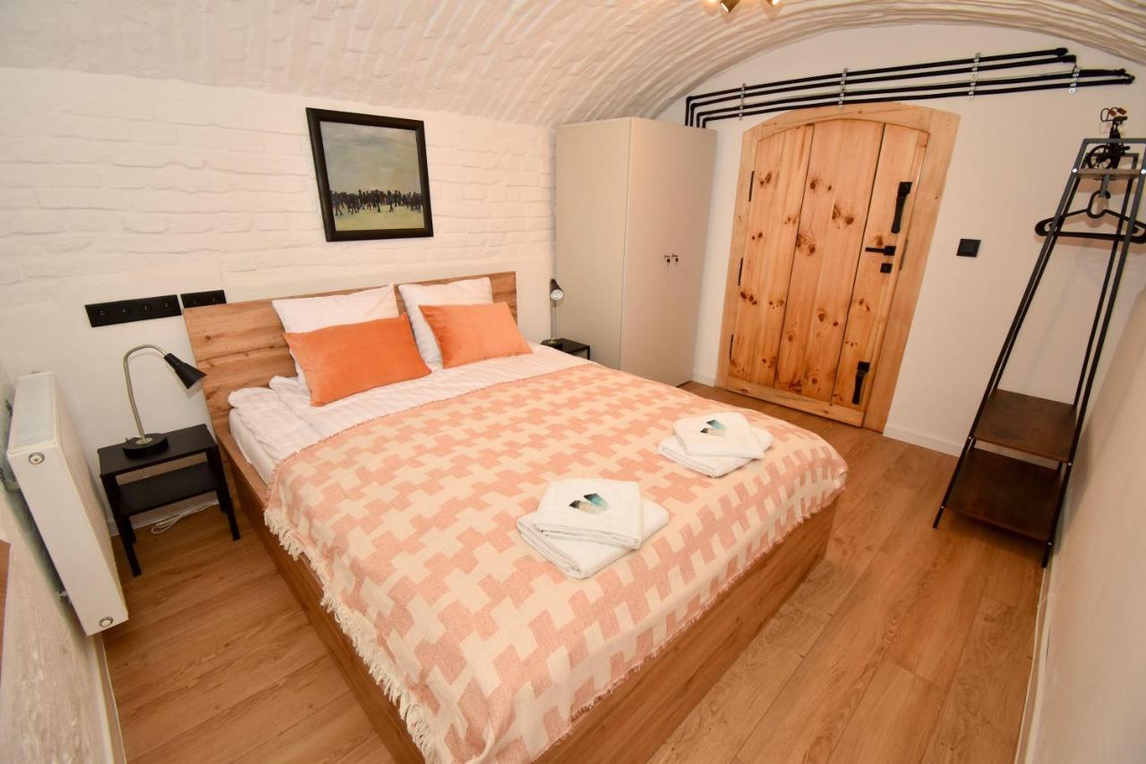 Krakow Family Nest Apartment ภายนอก รูปภาพ
