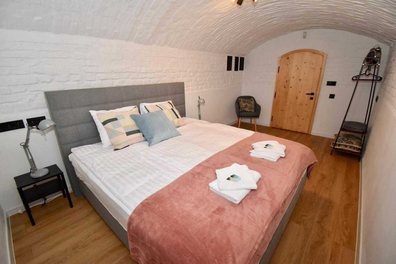 Krakow Family Nest Apartment ภายนอก รูปภาพ