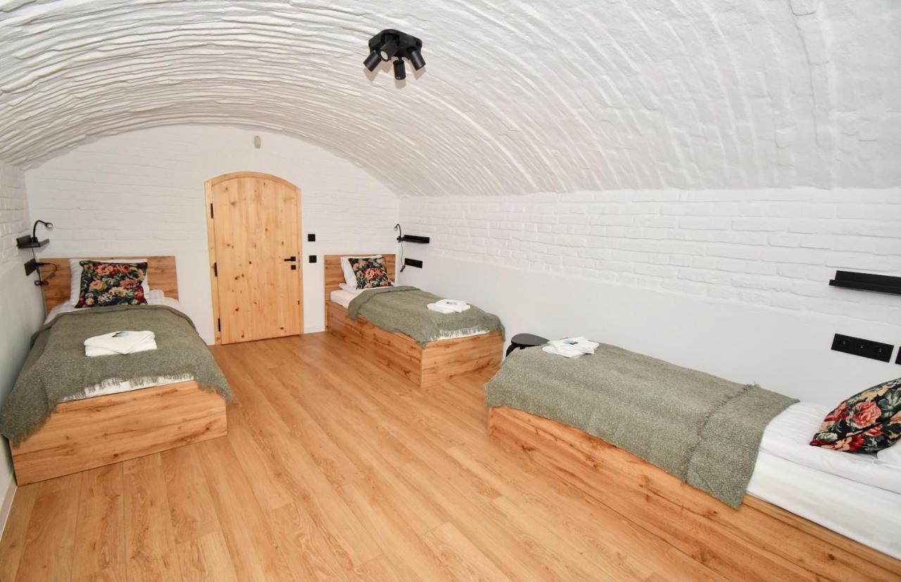 Krakow Family Nest Apartment ภายนอก รูปภาพ