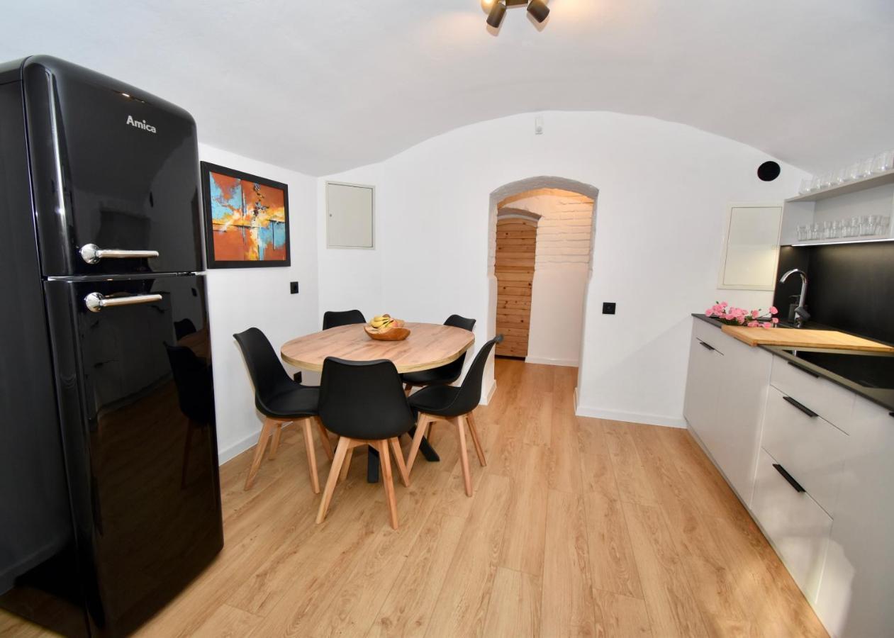Krakow Family Nest Apartment ภายนอก รูปภาพ